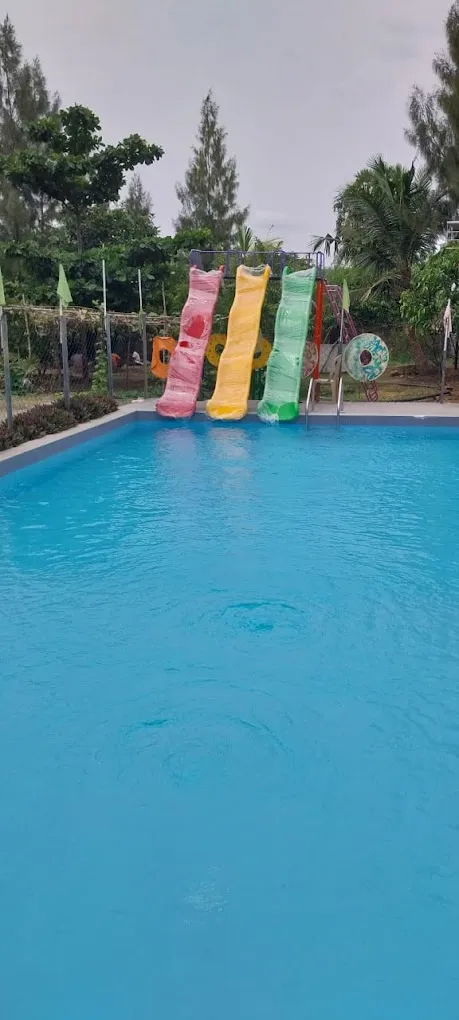 Nisha Swimming Pool and Resort - 3