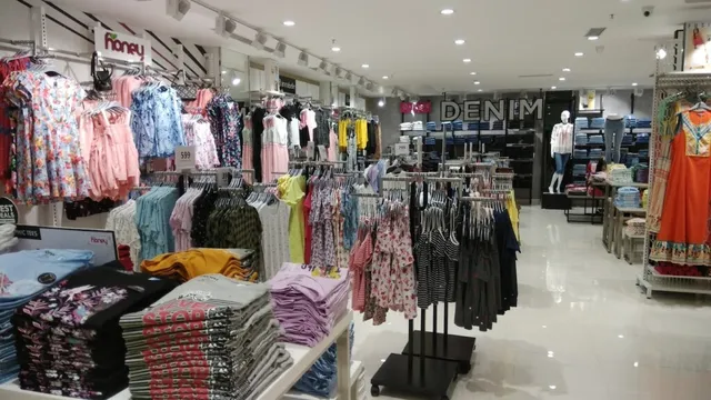 Pantaloons (Ennaikaran, Kanchipuram) - 2