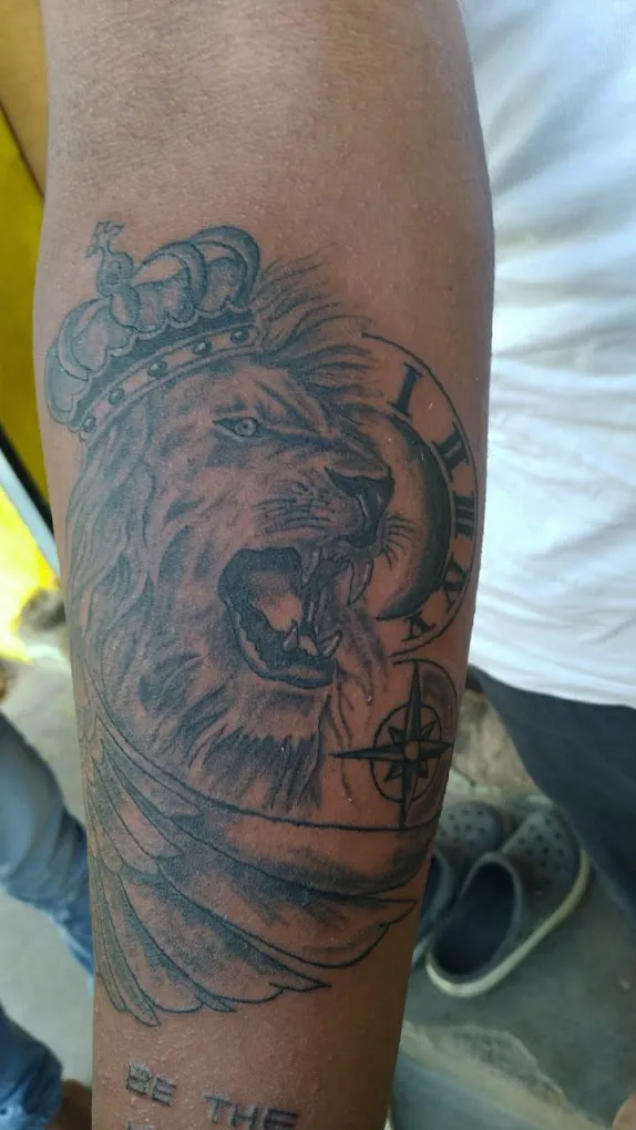 BILLIONAIRES LUXURY SALON | UNISEX SALON | TATTOO AND PIERCING STUDIO