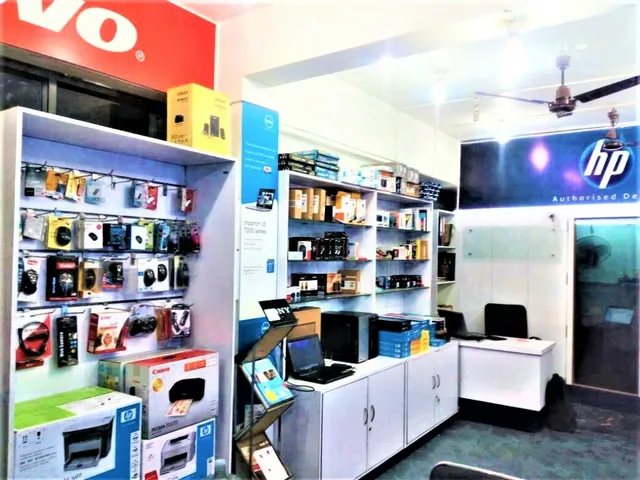 HP Laptop Showroom in salem bharathi computers and laptop service - 4