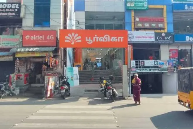 Poorvika Mobiles Salem - Opp to Saradha College