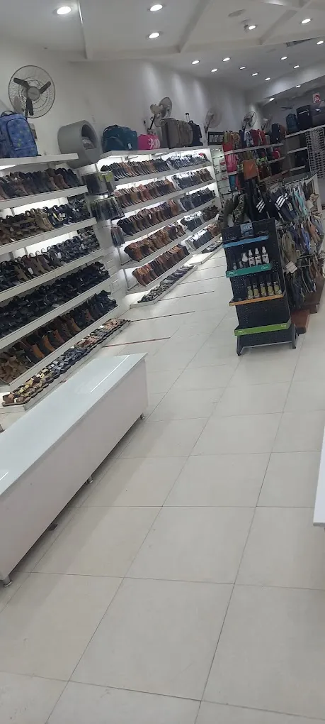 SLEEK FOOTWEAR AND LUGGAGES SALEM - 3