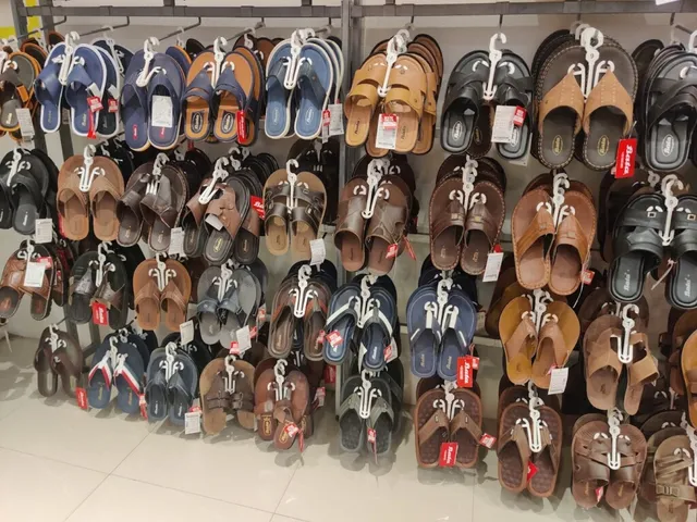 Bata Shoe store Salem - 6