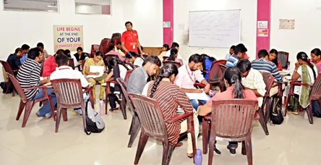 Veranda RACE Govt Exams Coaching Institute - Bank, SSC, TNPSC, Railways - Salem - 4