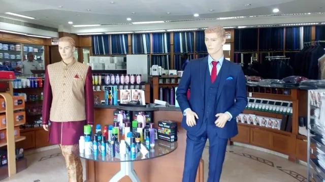 The Raymond Shop Salem - 3