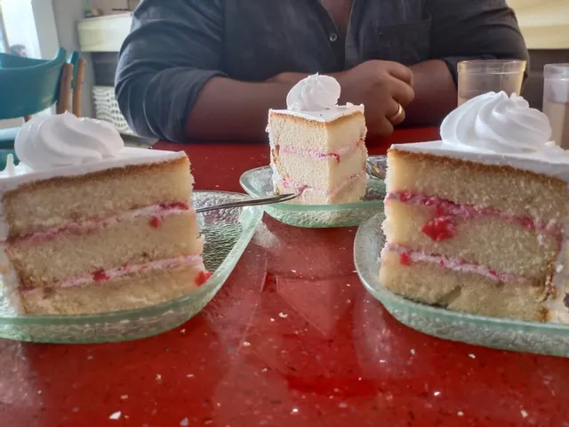 Aryaas Sweets And Bakery - 5