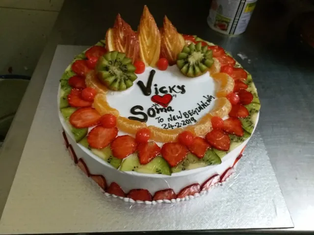 Aryaas Sweets And Bakery - 6