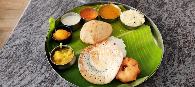 HI-FI VEG GARDEN RESTAURANT - 4