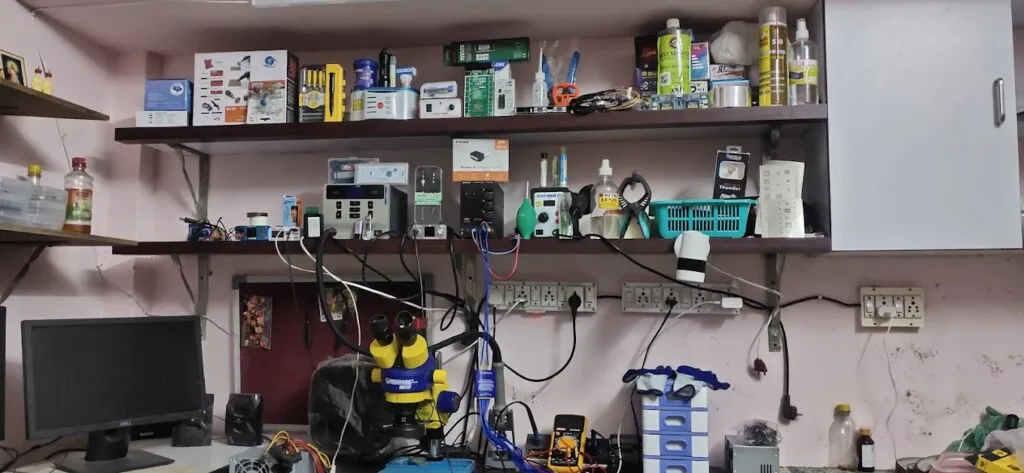 Amutha Mobile and Computer Wellness Point