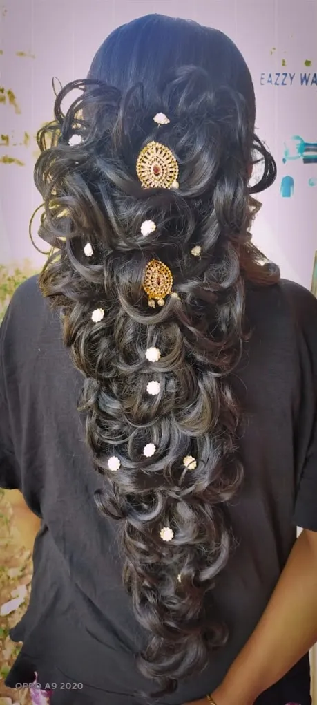 Queen's Paradise - 2