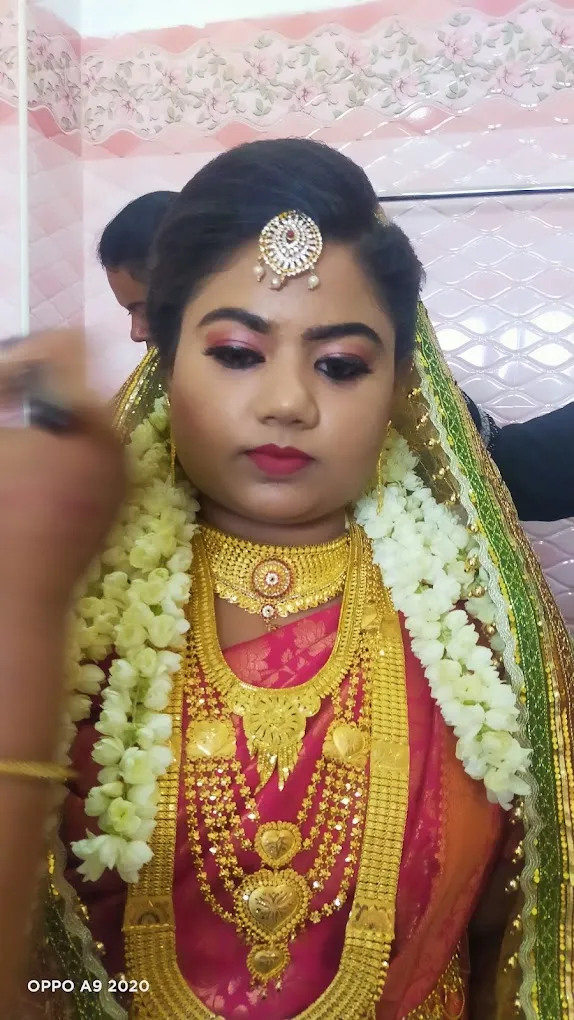 Queen's Paradise - 6