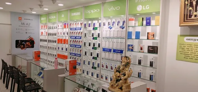 Poorvika Mobiles Thirunelveli - Opp to Bus Stand - 3