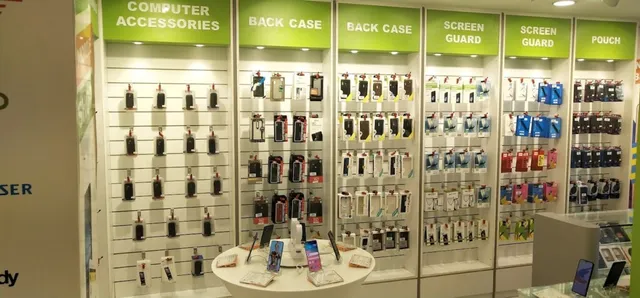 Poorvika Mobiles Thirunelveli - Opp to Bus Stand - 4