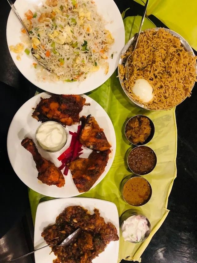 Vaira Maaligai Restaurant - 3