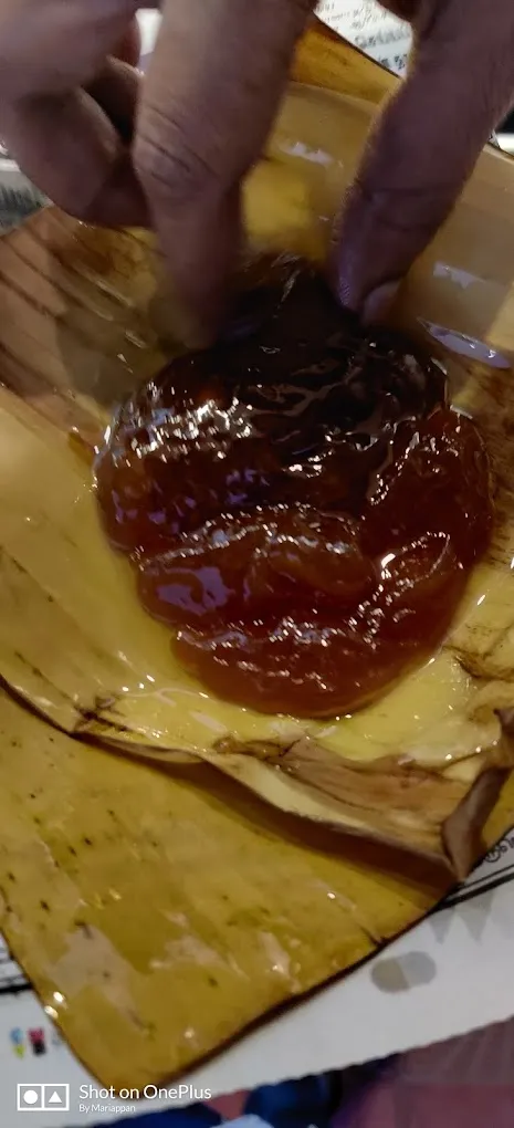 Sri Lakshmivilas Purathana Lala Sweets (Vanarpettai) - 3