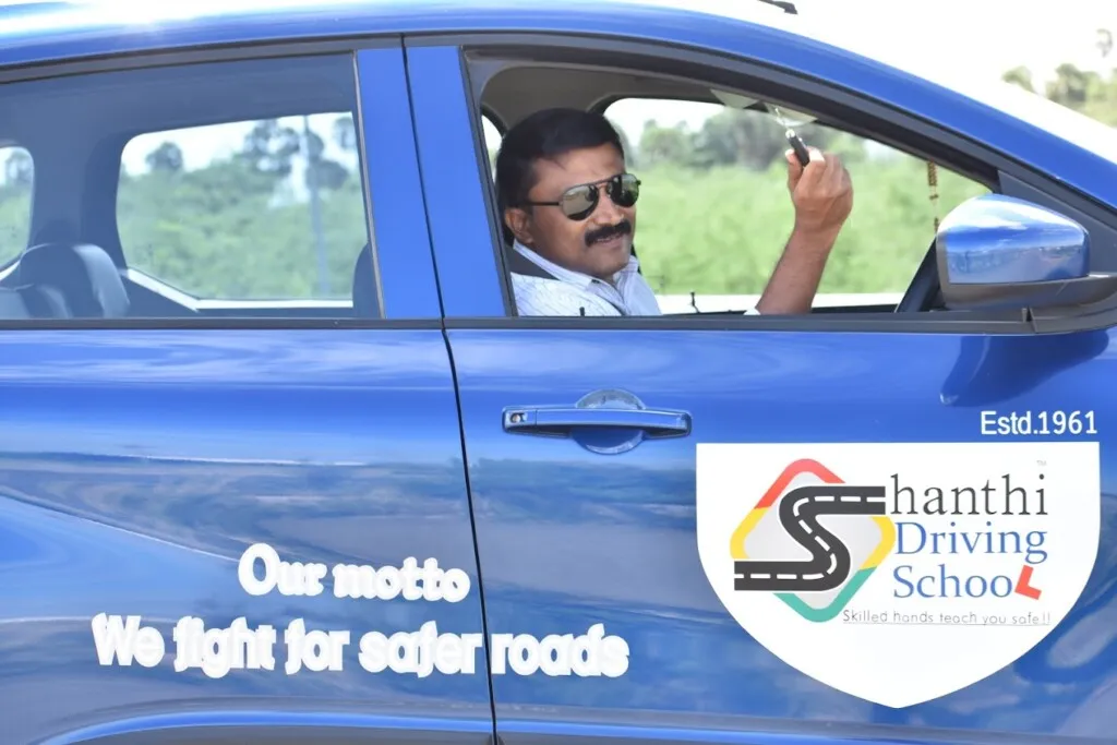 Shanthi Driving School, Tirunelveli
