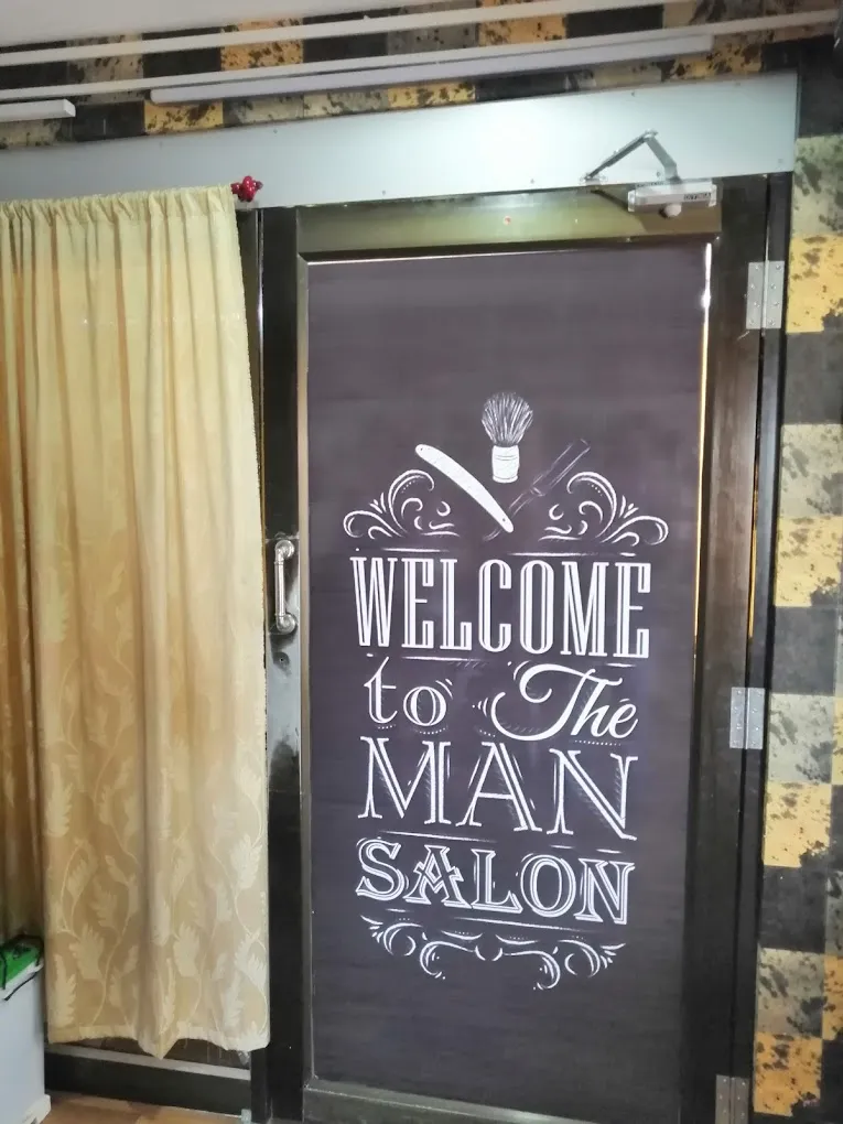Dark Show Men's Beauty saloon and spa
