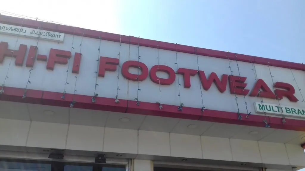 HI-FI FOOTWEAR
