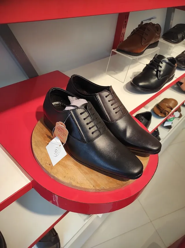 Paragon Footwear - 3