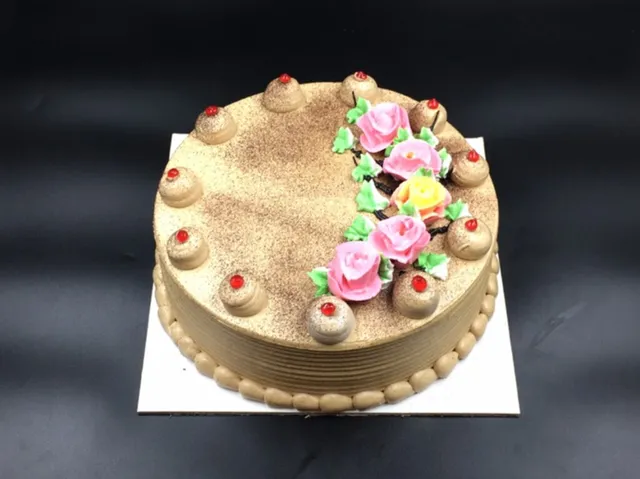 Eeebees cake shop - 4