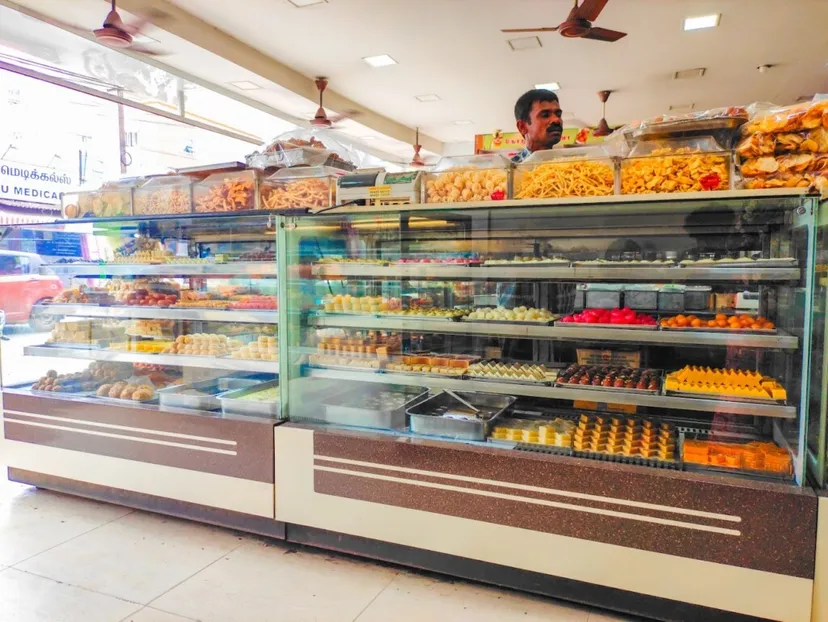 Venkateswara Bakery & Sweets, Gandhiji Road