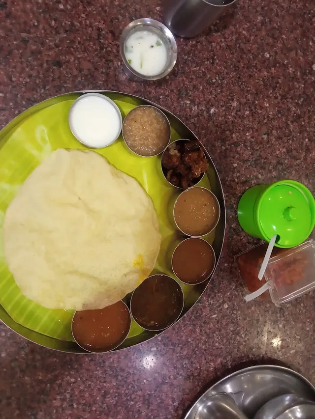 Hotel Amudha Bawan - 2