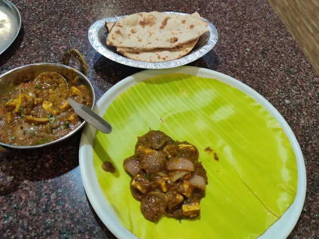 Hotel Amudha Bawan - 6