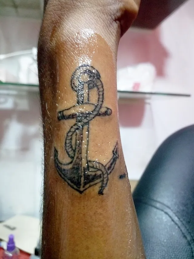 INK SPOTS TATTOO STUDIO - 5