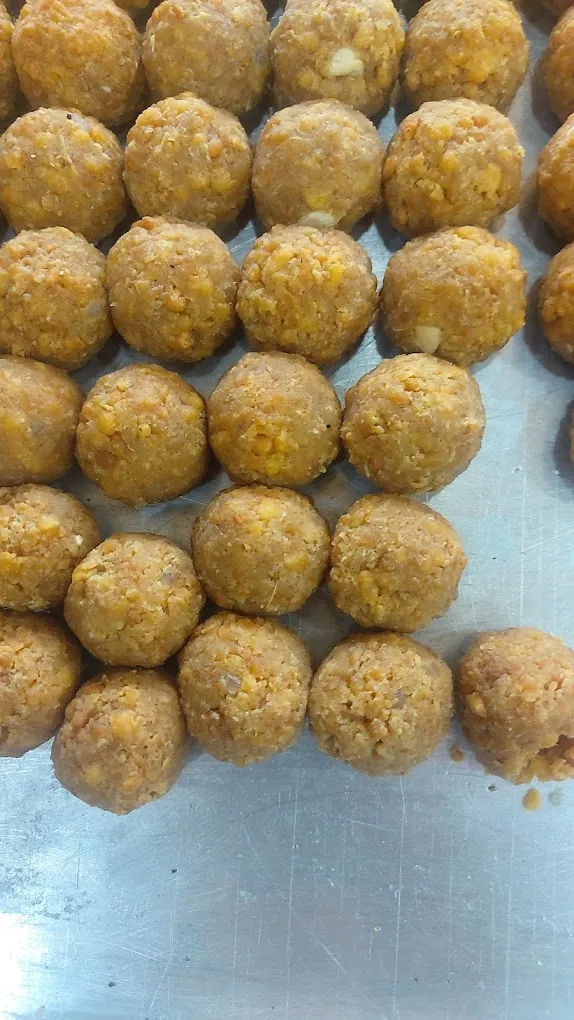 SRI VENKATRAMANA SWEET'S AND CAKES - 6