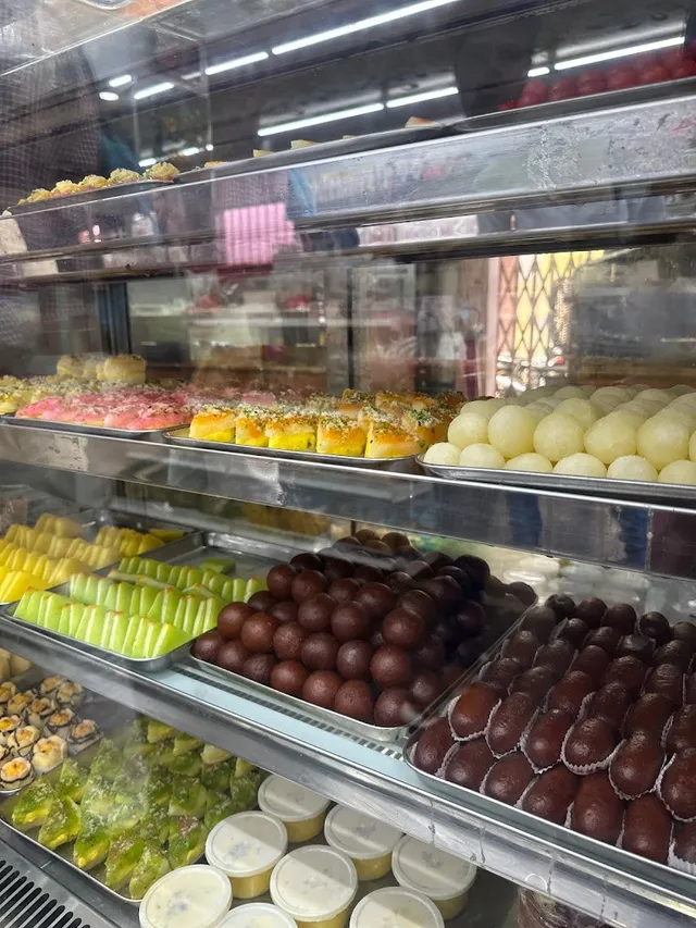 SRM Sweets& Cakes - Municipal Colony - 2