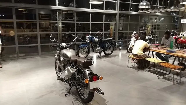 Royal Enfield Service Center - Erode Motors - 3