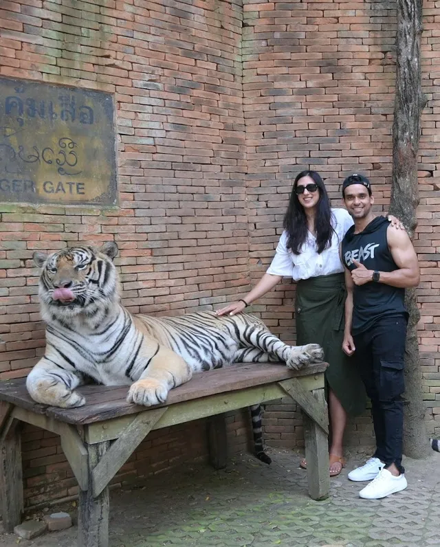 One World Travels -Flight Tickets / Visa Tour Packages /Educational Certificate Attestation in Erode - 5