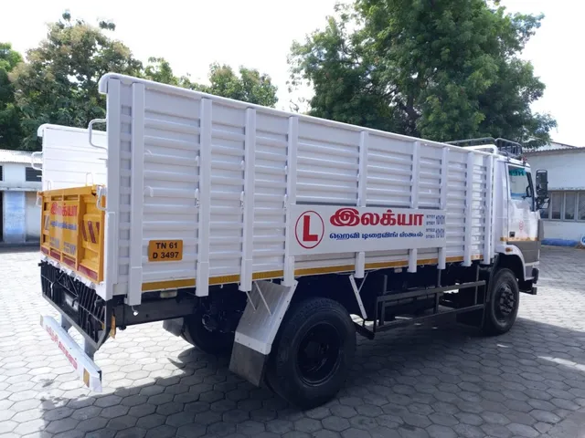 Ilakya heavy driving school - 3