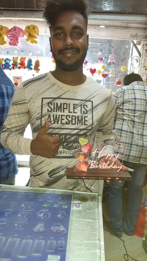 Smart Look Gift Shop - 3