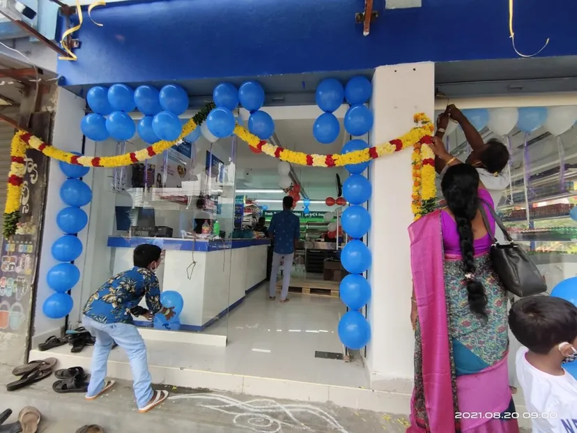 Buy 'n' Save Super Market