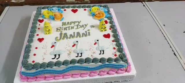 RR Sweets & Bakery - 4