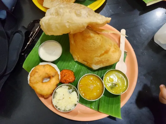 Hotel Vishnu Bhavan - 5