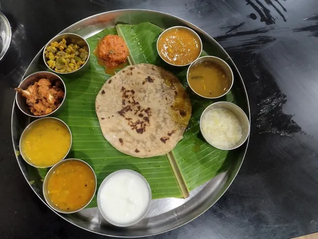 Hotel Vishnu Bhavan - 6