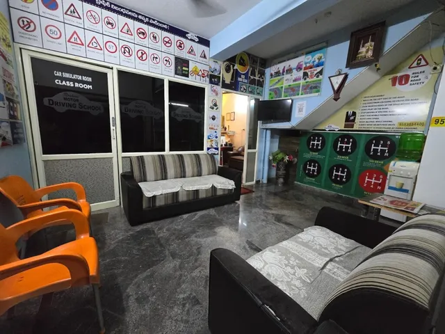 Roshini light & heavy motor Driving School - 2