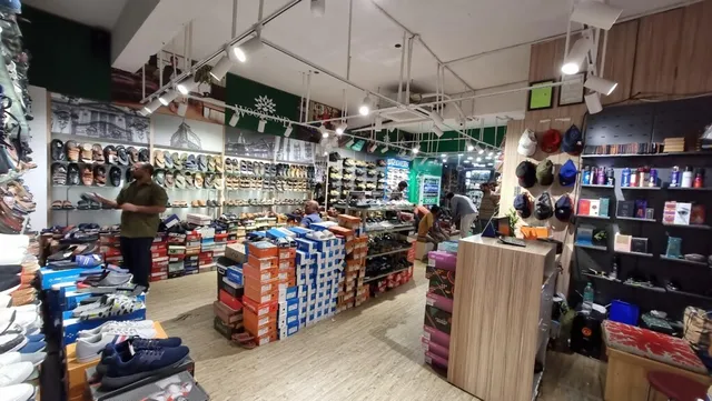 WOODLAND ATIDUDE SHOE-SKECHERS,BIRKENSTOCK,HAPPENSTANCE,PUMA,CROCS,ADIDAS,LEE COOPER - 5