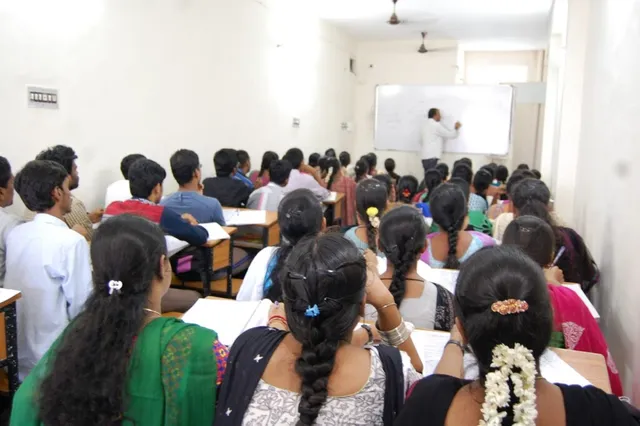 Sreedhar's CCE Tirupati, BANK pos, SSC CGL, RRB coaching Center - 4