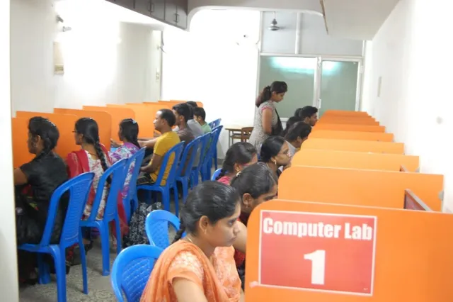 Sreedhar's CCE Tirupati, BANK pos, SSC CGL, RRB coaching Center - 5