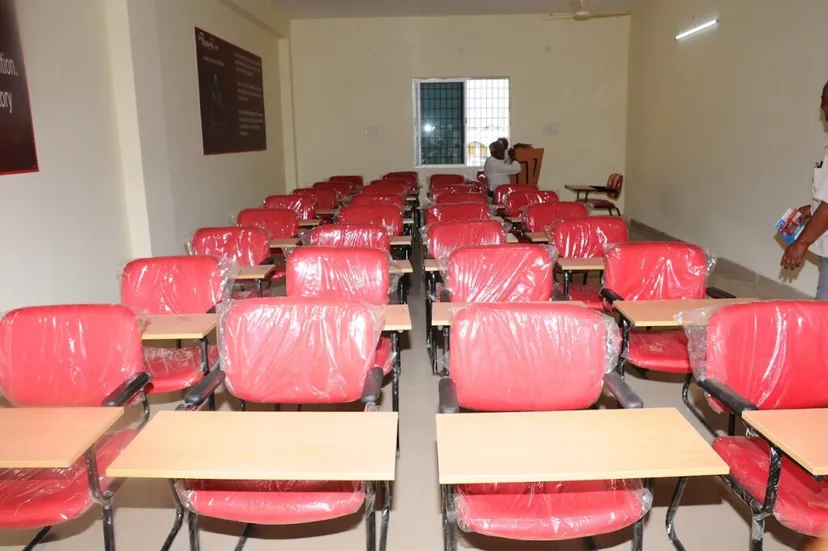 Pragnya IAS - Top & Best IAS Coaching - Degree with IAS - Inter with IAS - Groups