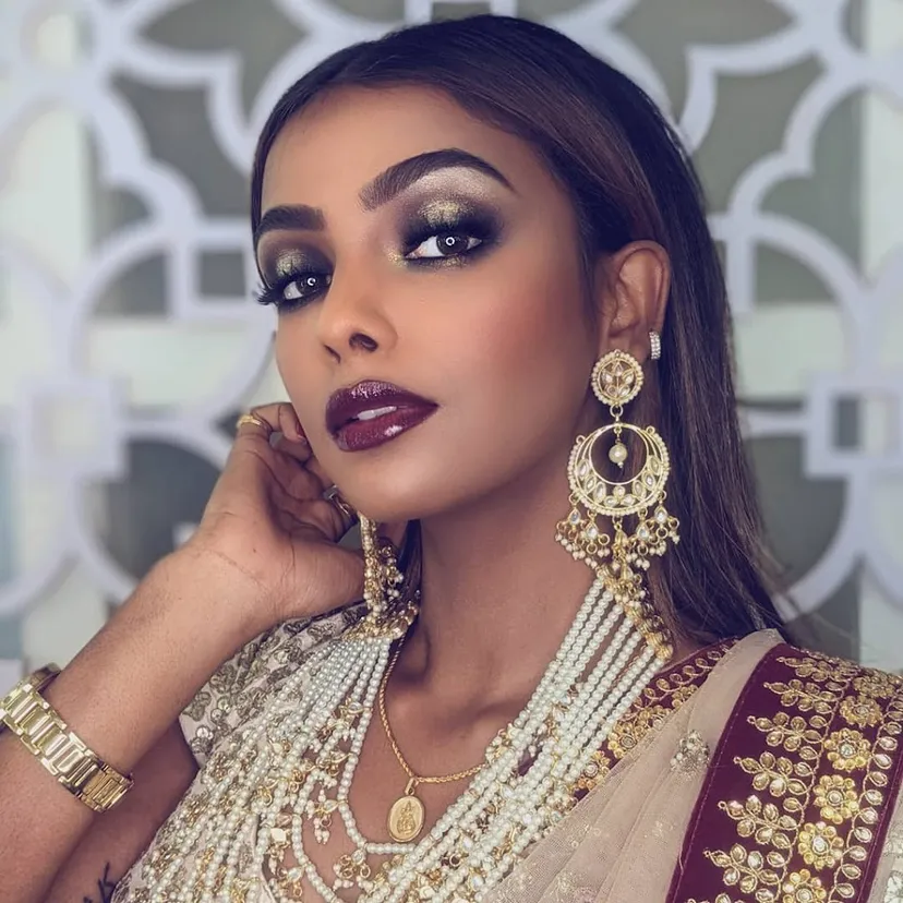 Glossnglass: Best Makeup Courses & Academy in Bangalore