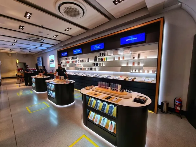 Samsung Opera House (Largest Exclusive Store and Experience Centre) - 5