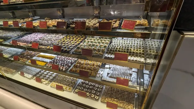 Anand Sweets and Savouries - 3