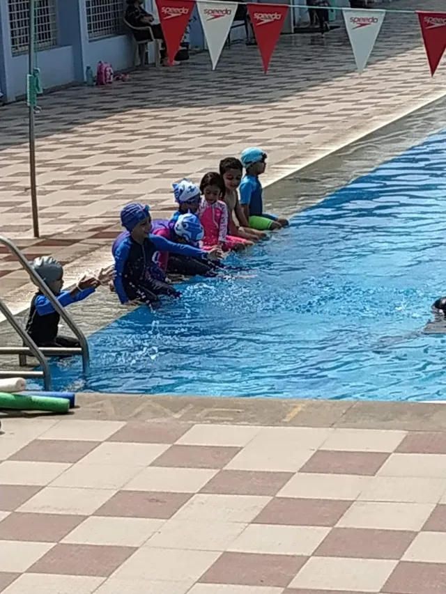 Kensington Swimming Pool - 3