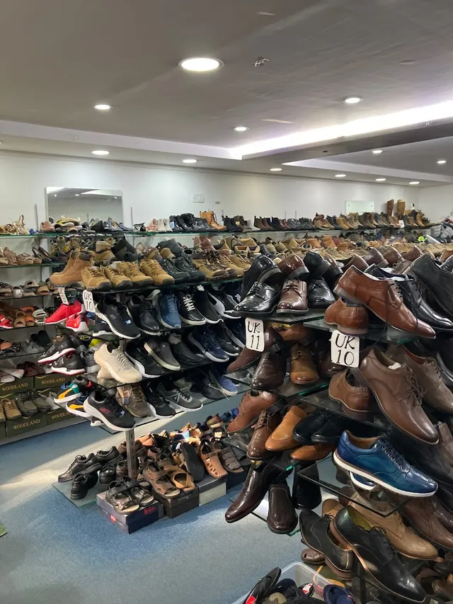 The Shoe Shop - Multi brand FactoryOutlet - 4
