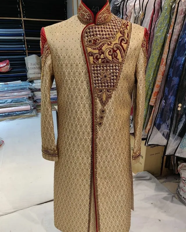 GROOM'S COLLECTION - 5