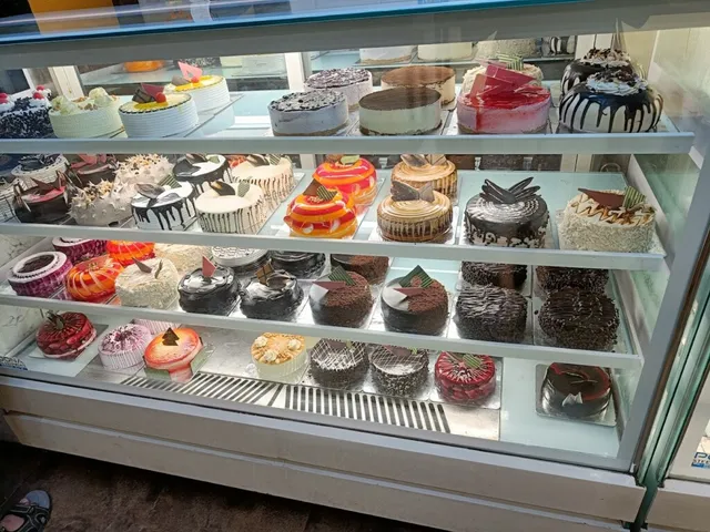 Bailey's The Cake Shop - 3